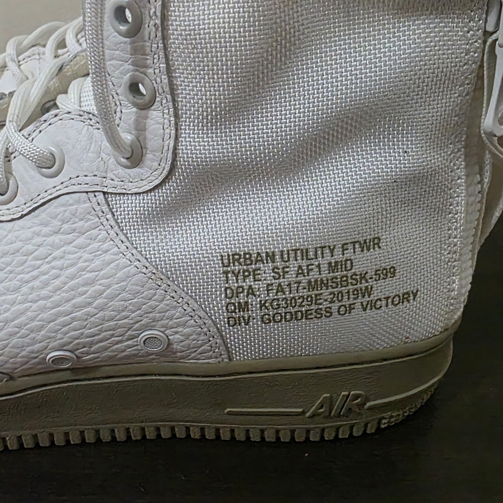 Nike SF Air Force 1 Mid “Urban Utility / Goddess of Victory” - Picture 2 of 3